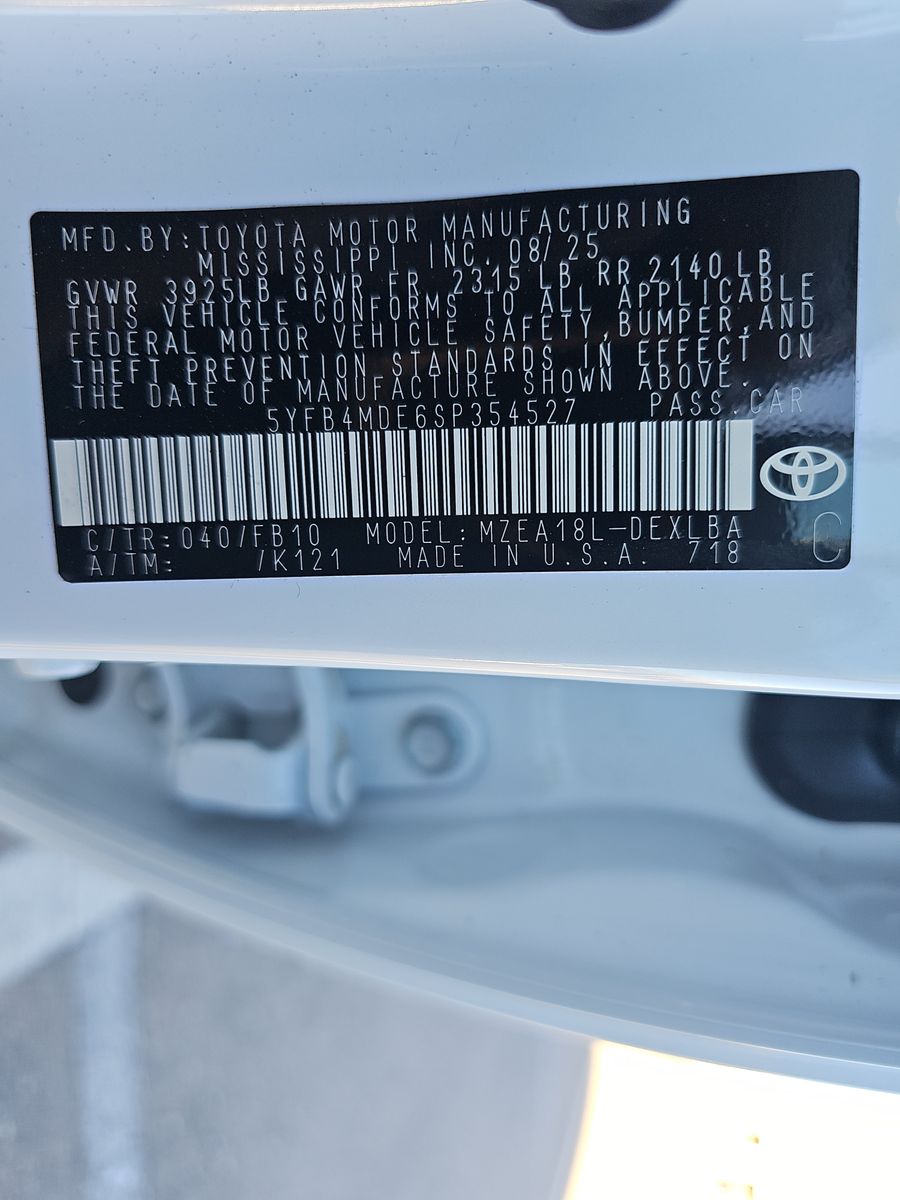 2025 Toyota Corolla LE FWD