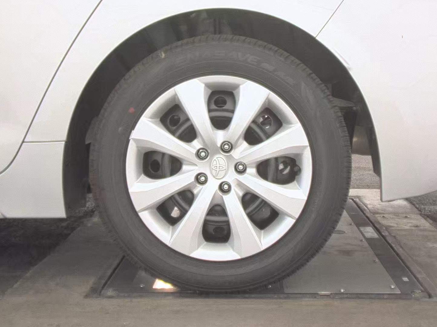 2025 Toyota Corolla LE FWD