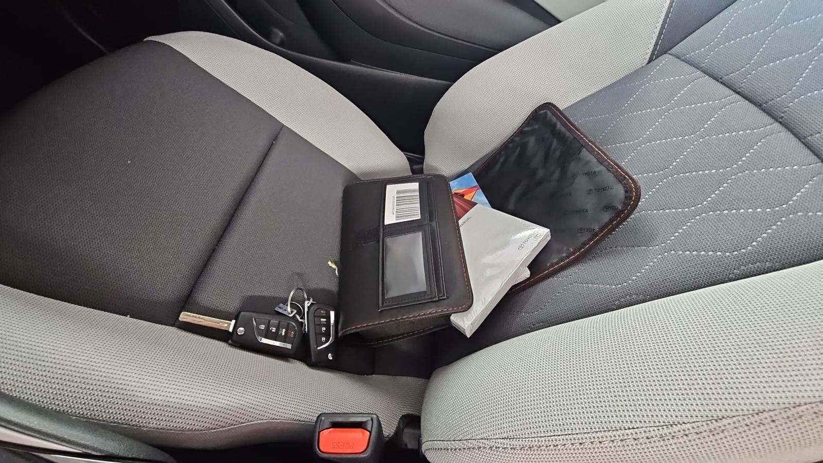 2025 Toyota Corolla LE FWD