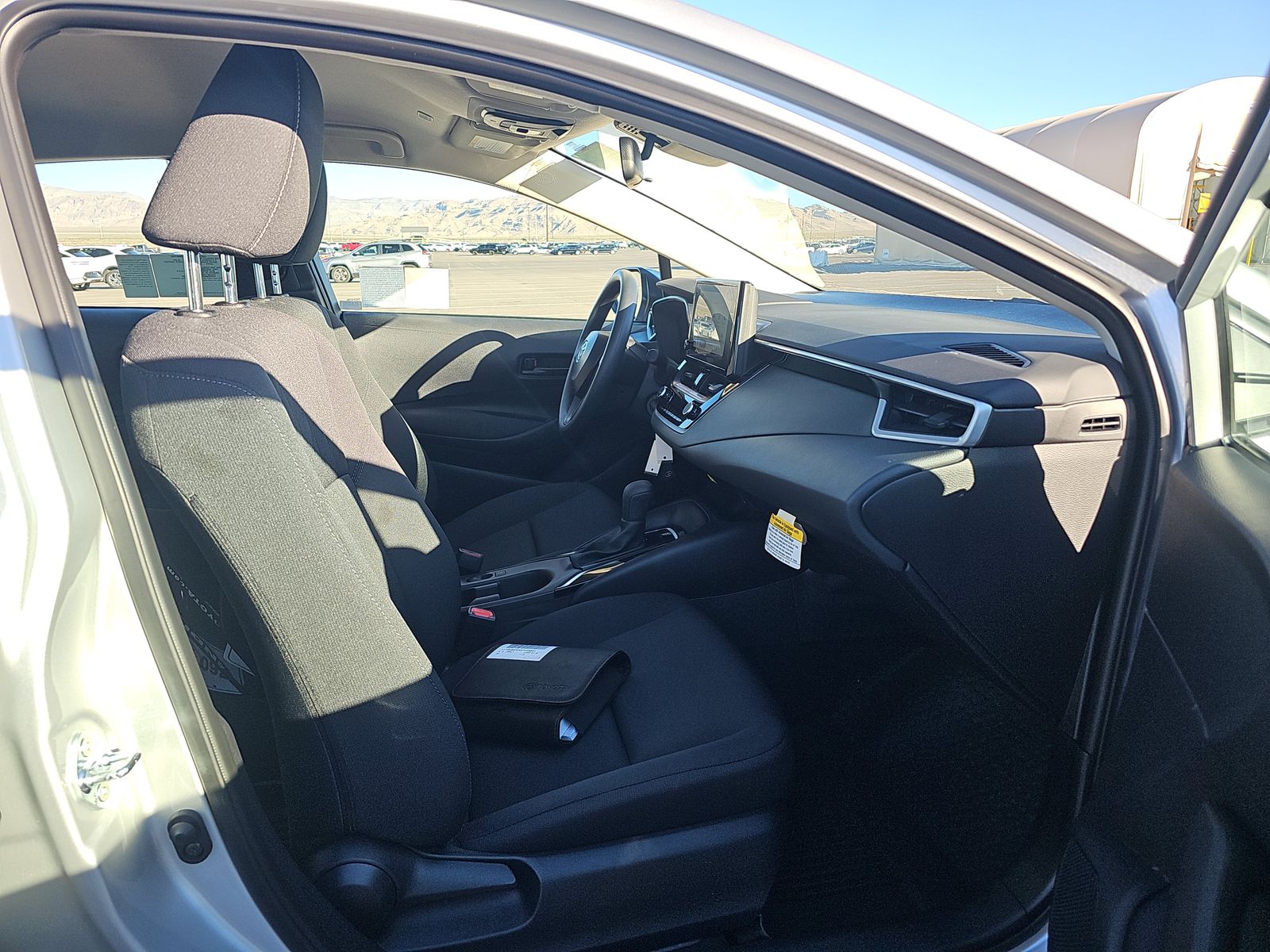 2025 Toyota Corolla LE FWD