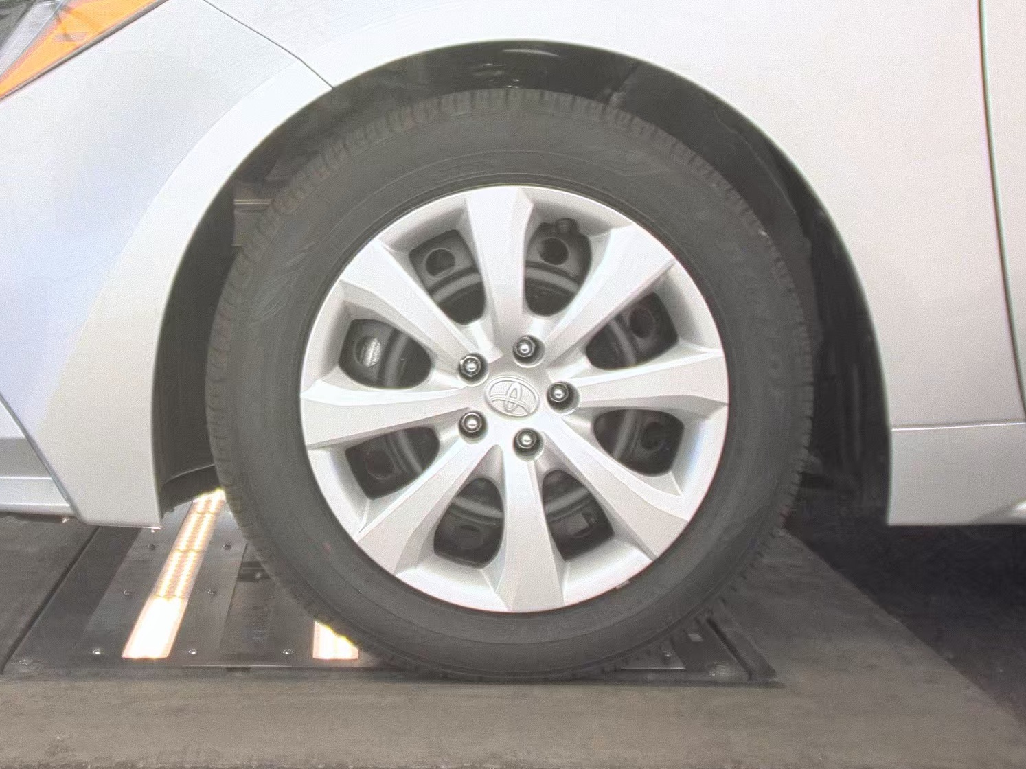 2025 Toyota Corolla LE FWD