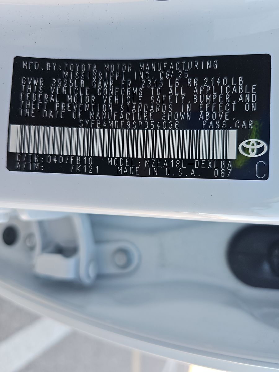 2025 Toyota Corolla LE FWD