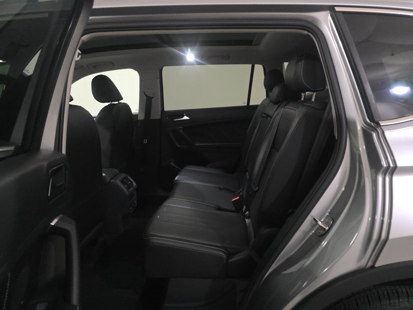 2024 Volkswagen Tiguan 2.0T SE FWD