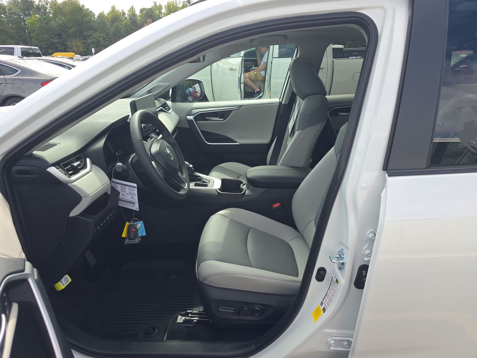 2025 Toyota RAV4 Limited FWD