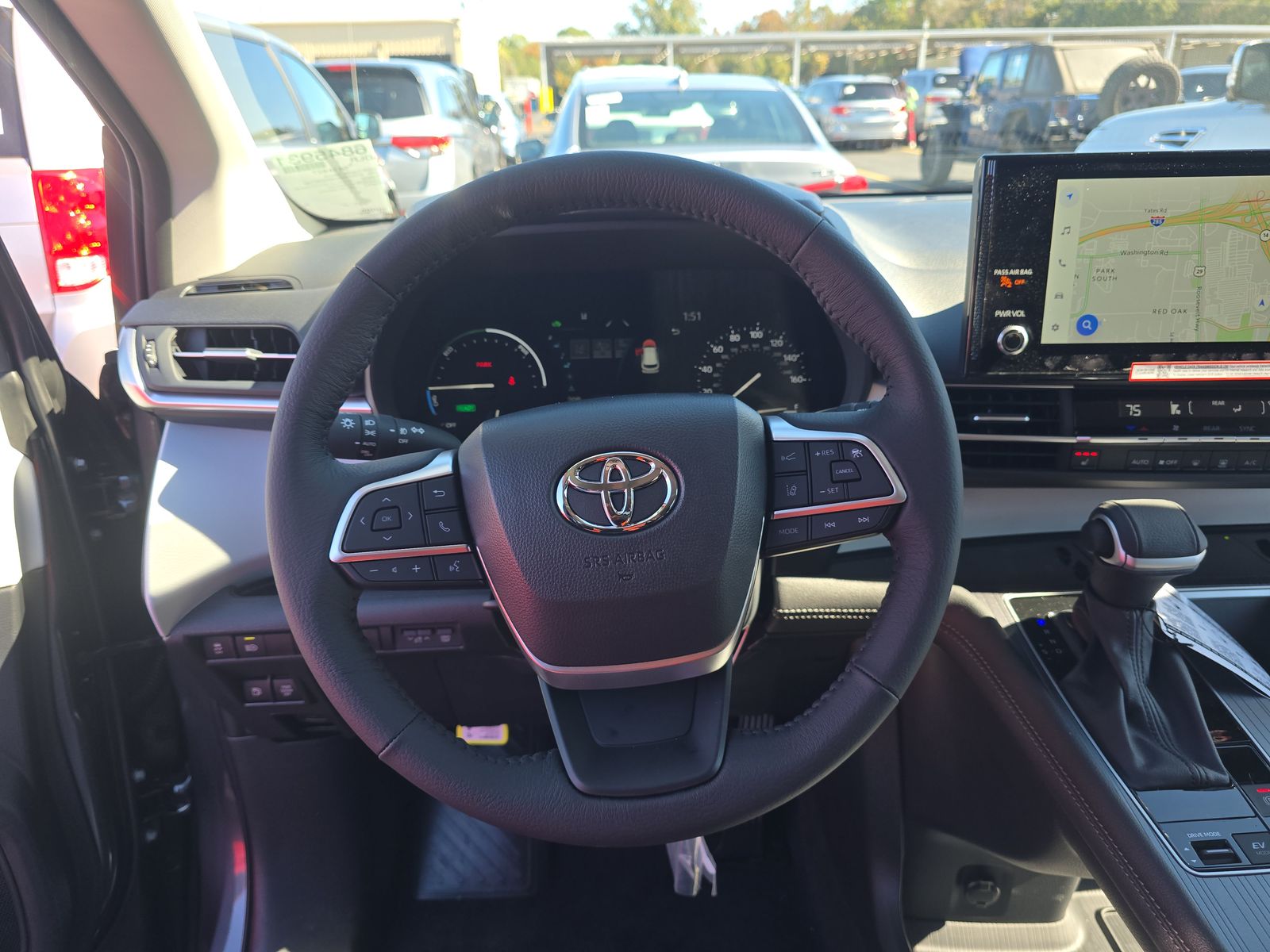 2025 Toyota Sienna XLE FWD