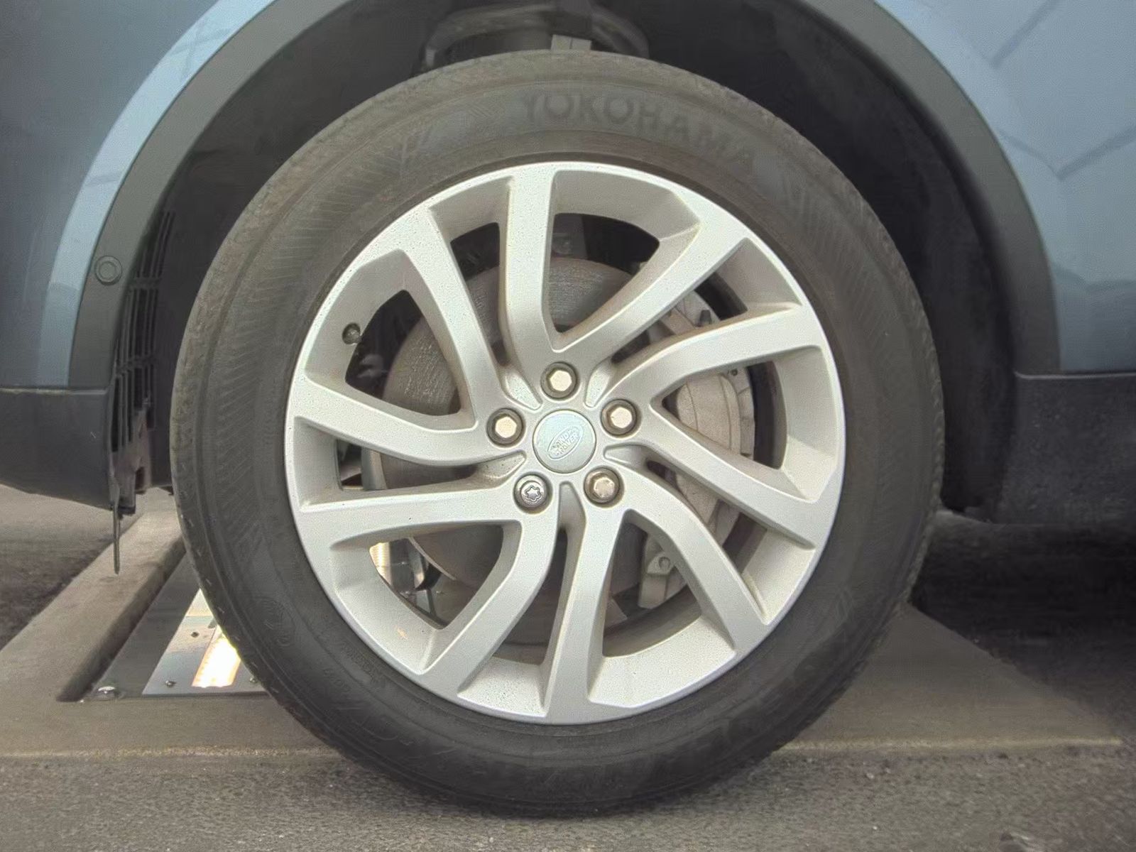 2020 Land Rover Discovery HSE AWD