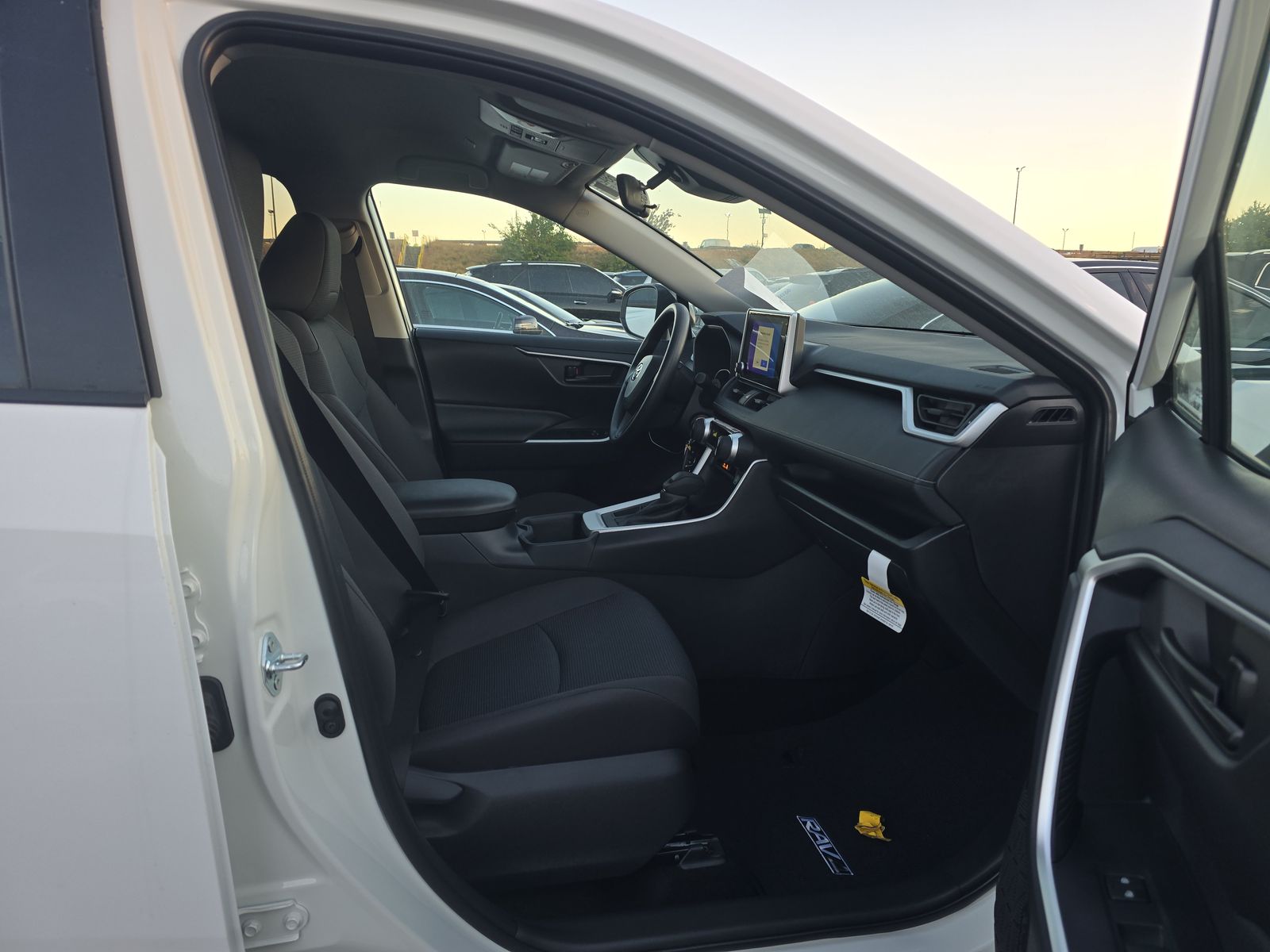 2025 Toyota RAV4 LE FWD