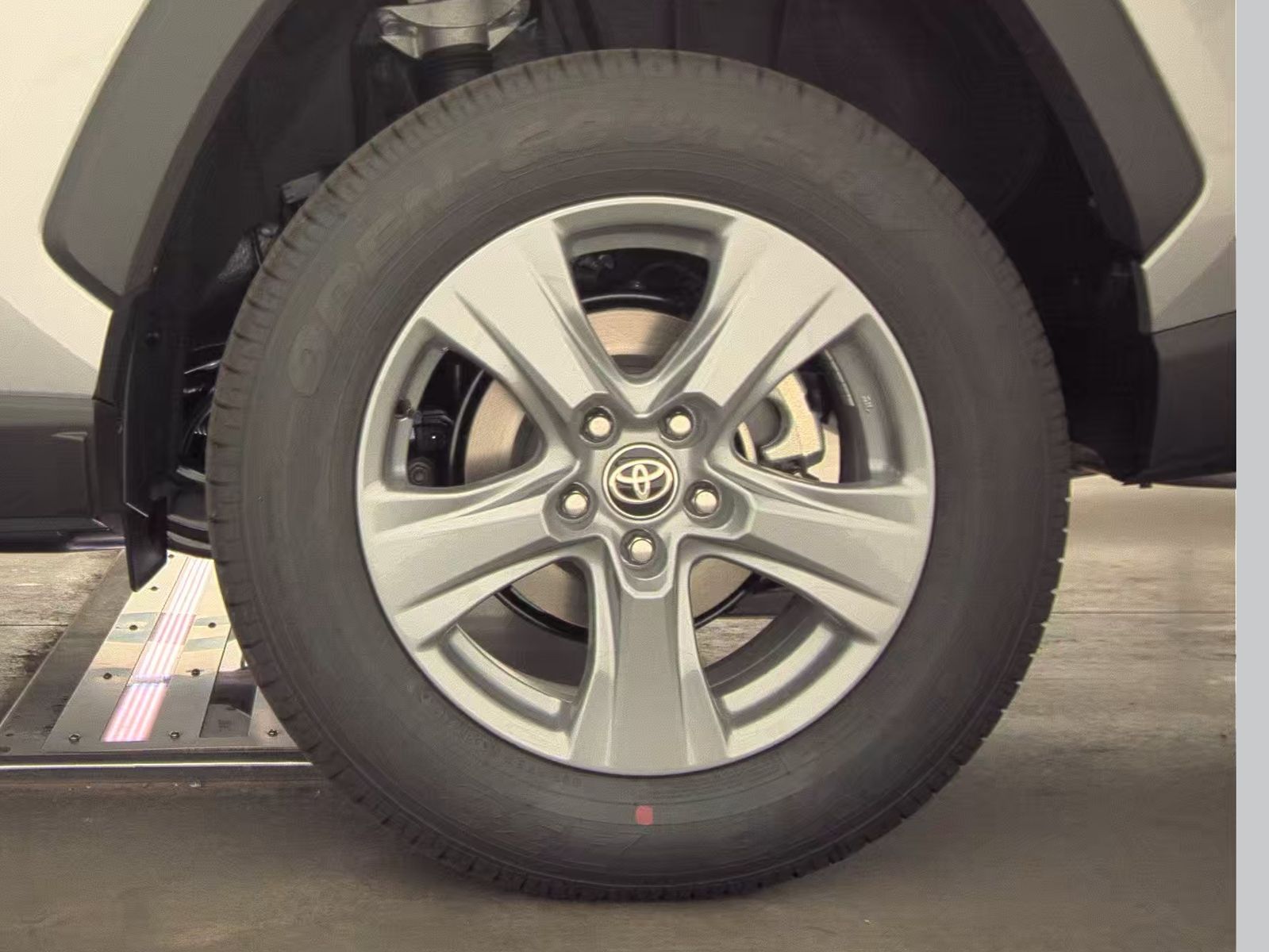 2025 Toyota RAV4 Hybrid XLE AWD