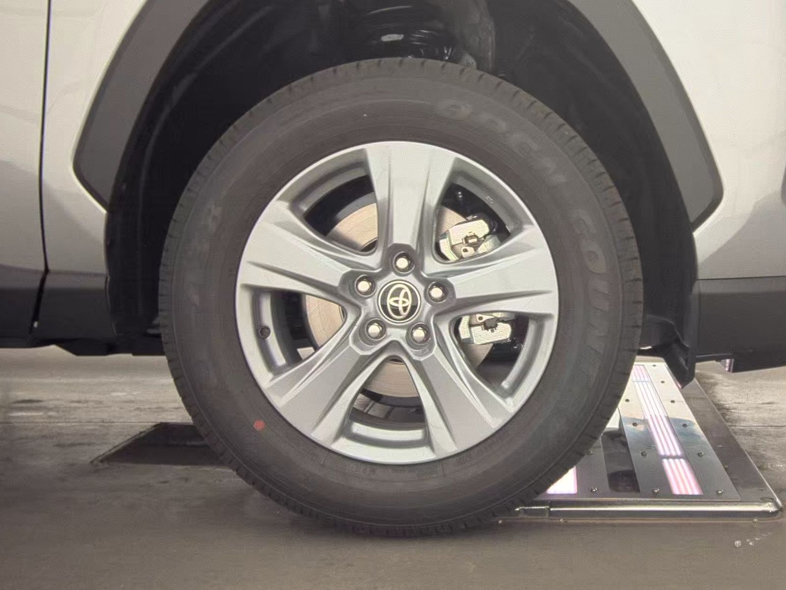 2025 Toyota RAV4 Hybrid XLE AWD