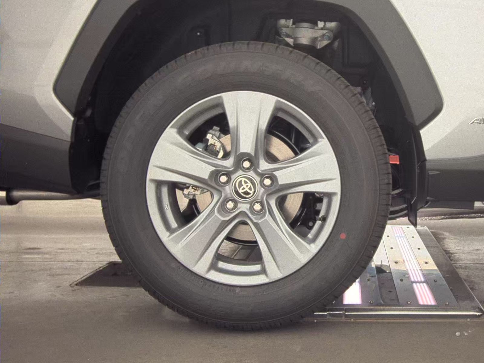 2025 Toyota RAV4 Hybrid XLE AWD