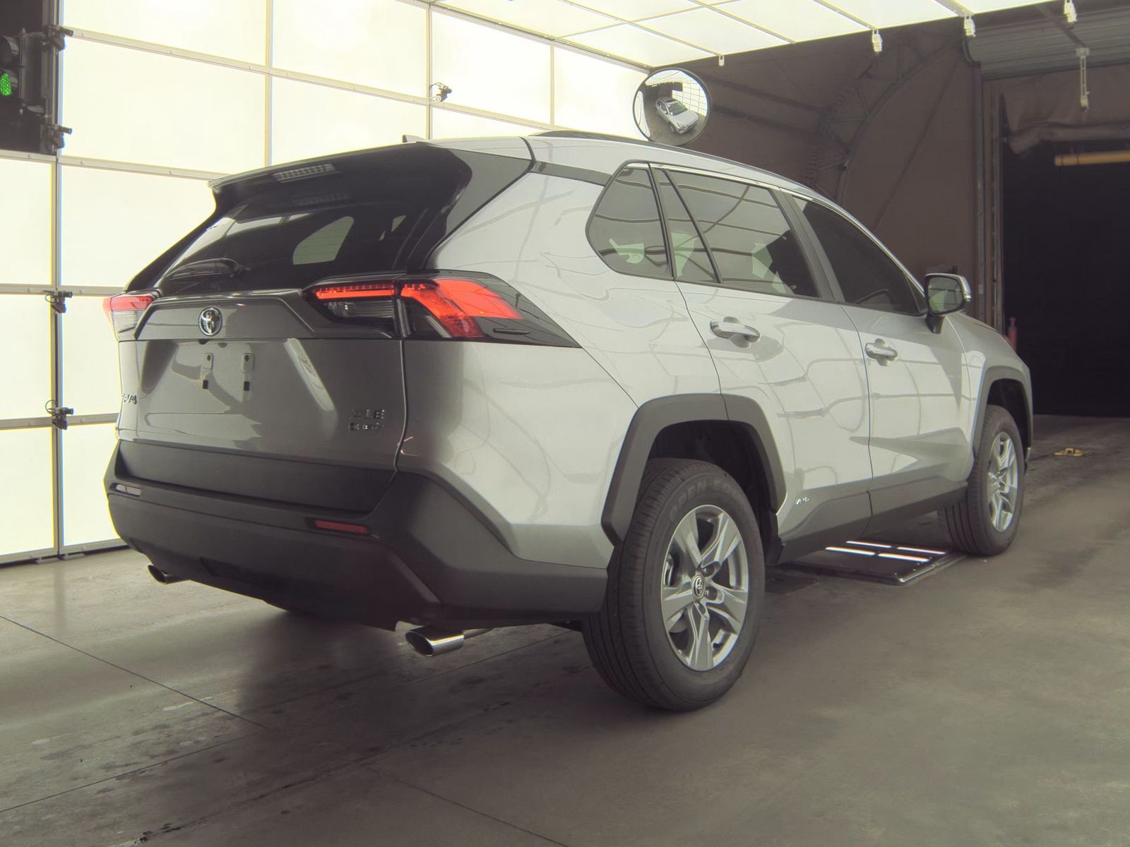 2025 Toyota RAV4 Hybrid XLE AWD