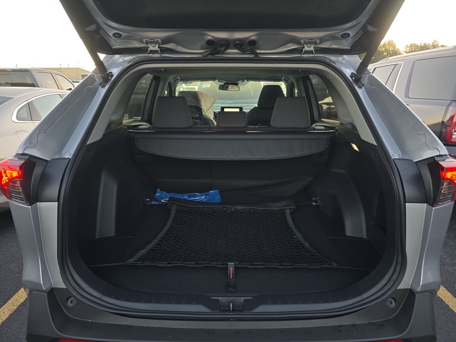 2025 Toyota RAV4 Hybrid XLE AWD