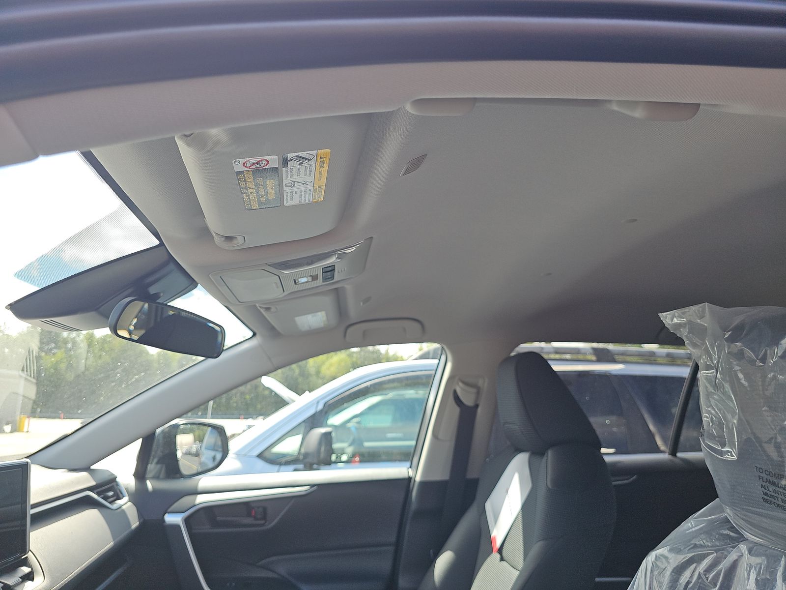 2025 Toyota RAV4 LE FWD