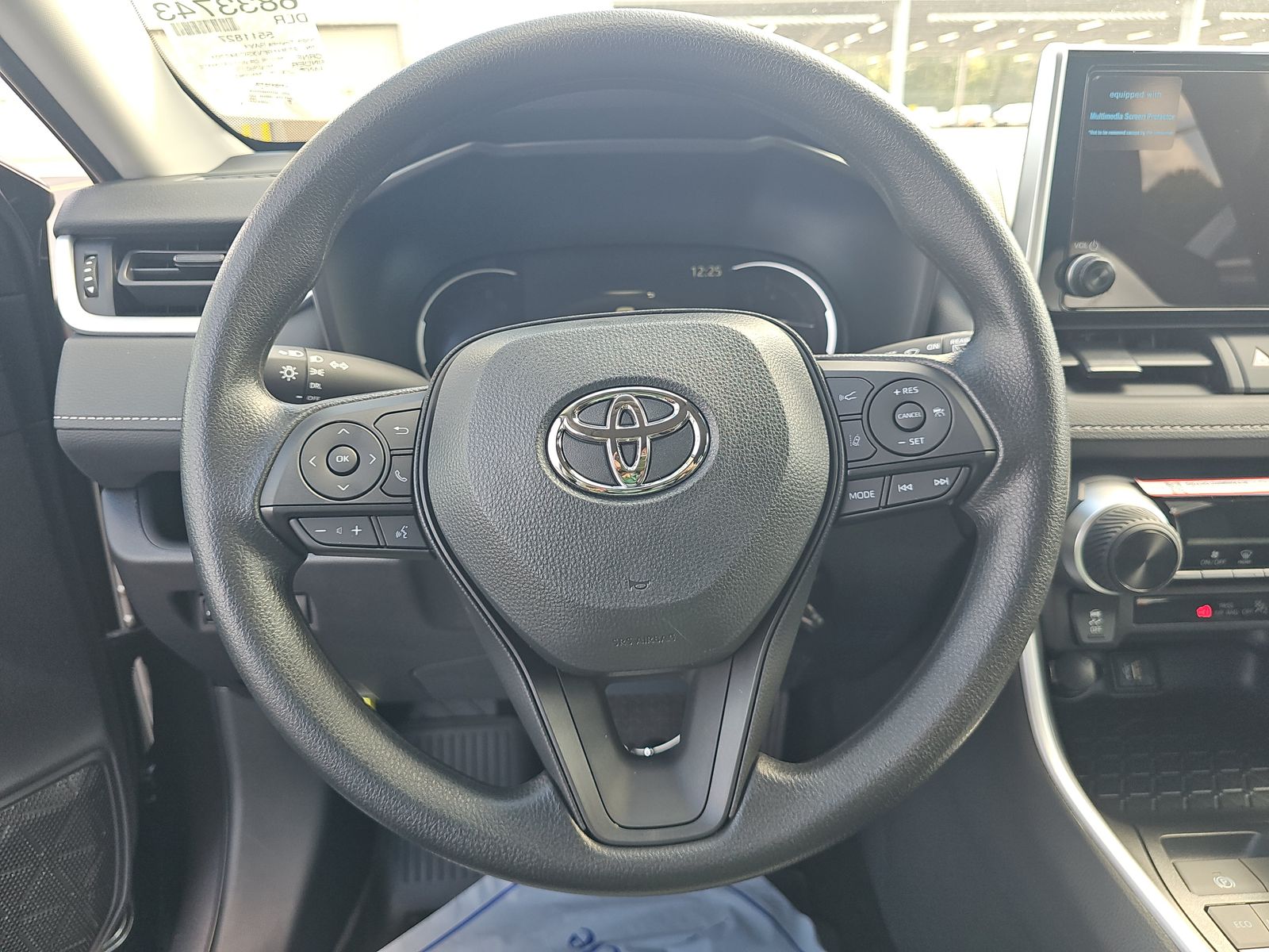 2025 Toyota RAV4 LE FWD