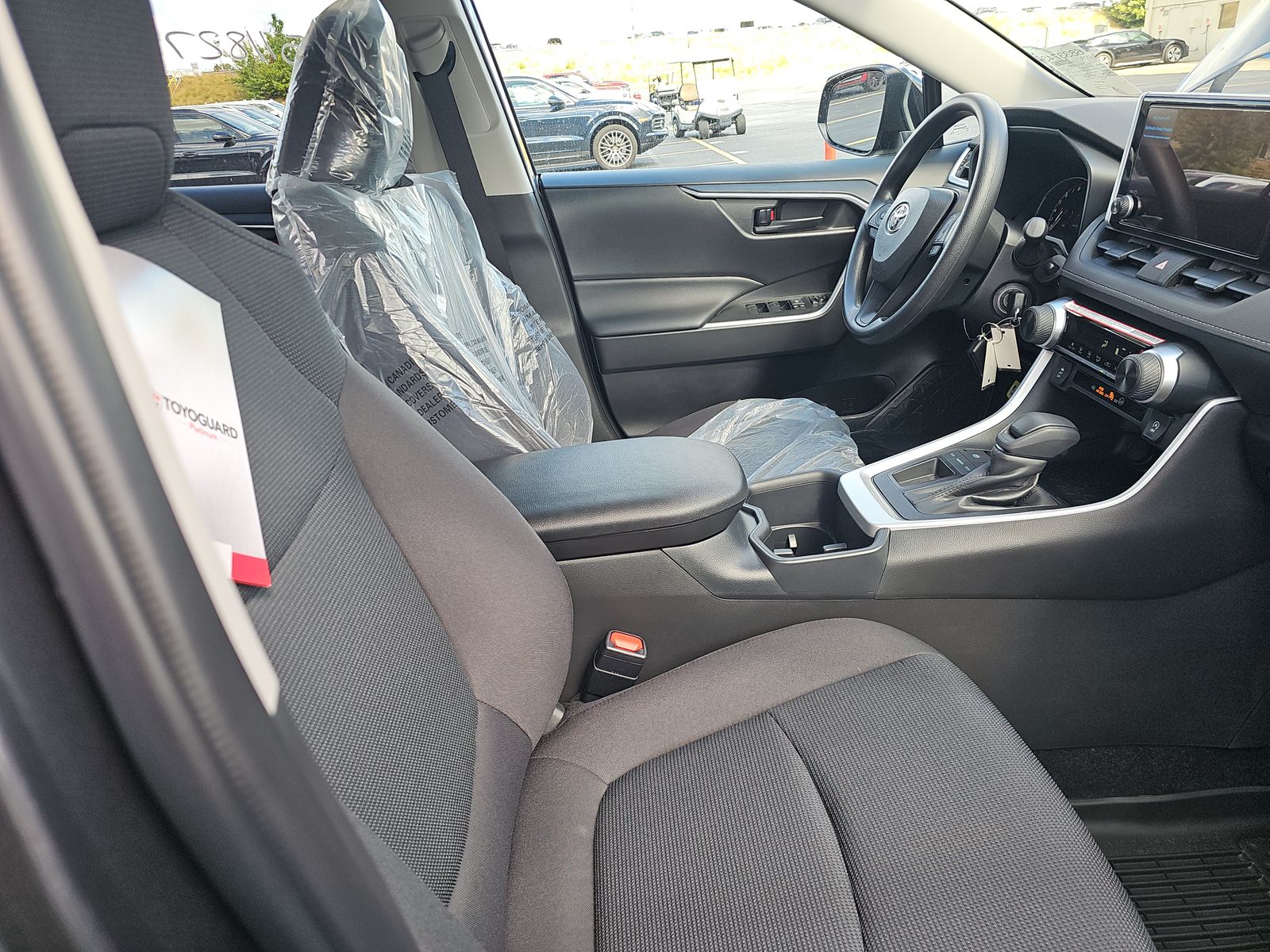 2025 Toyota RAV4 LE FWD