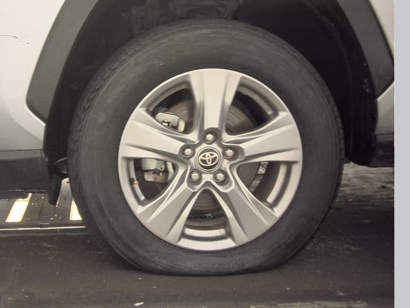 2023 Toyota RAV4 XLE AWD