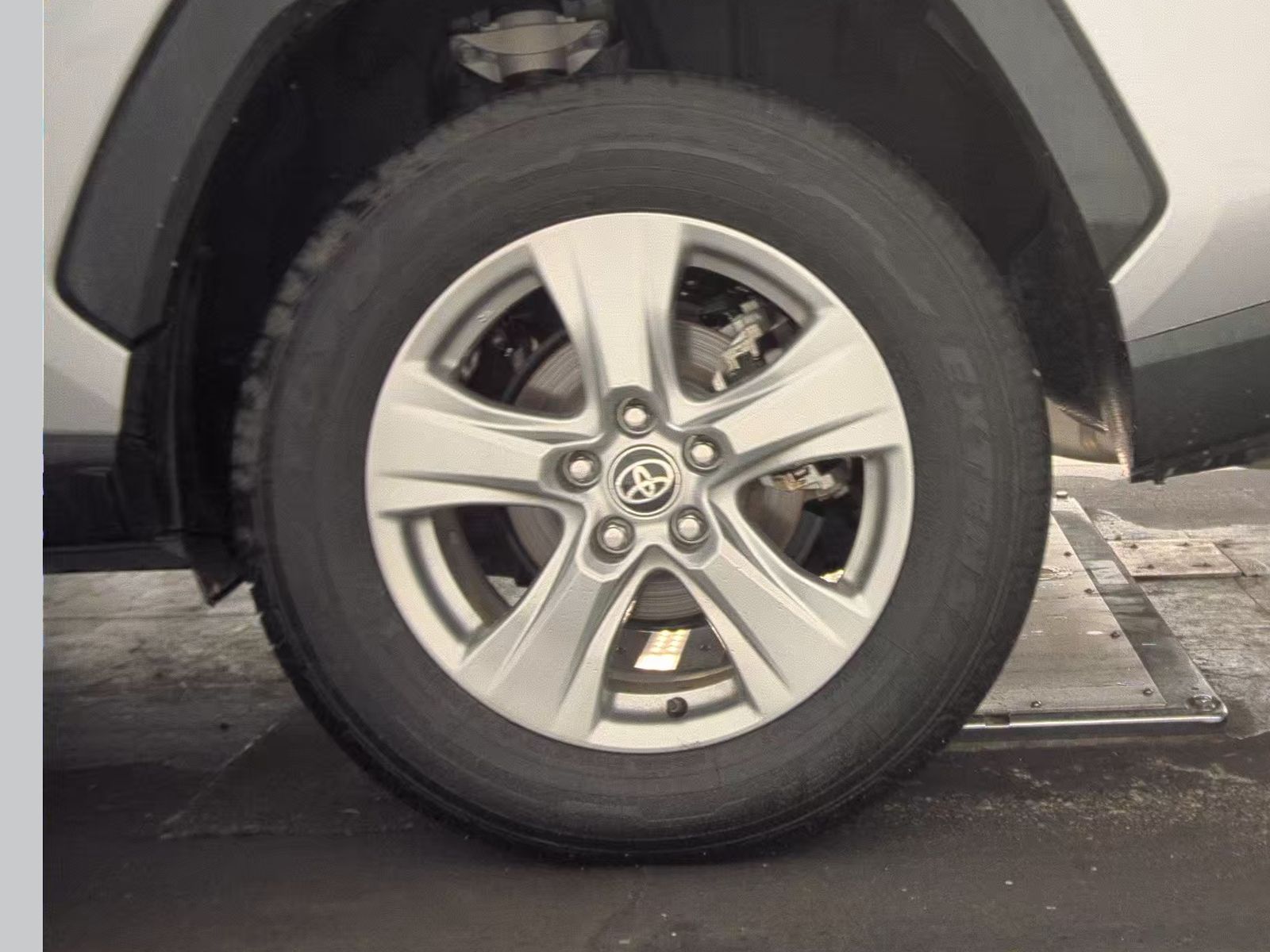 2023 Toyota RAV4 XLE AWD