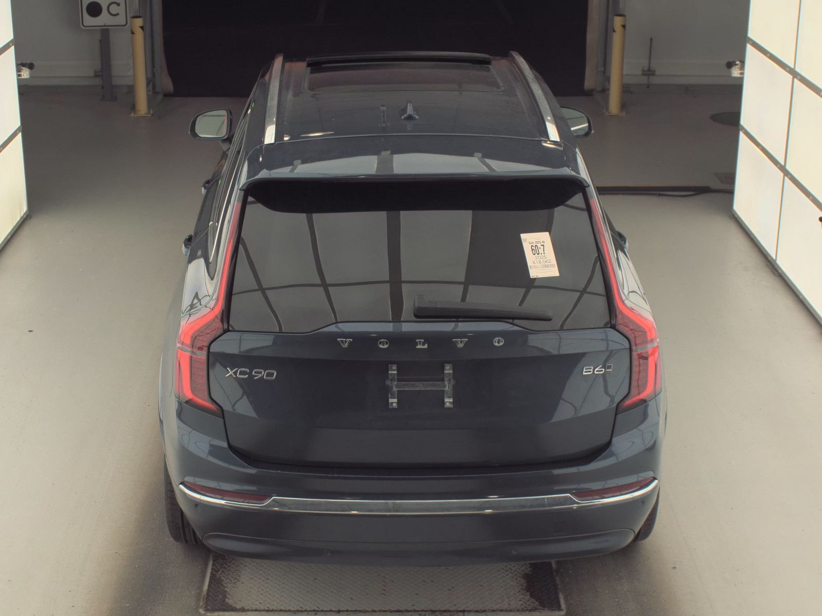 2025 Volvo XC90 B6 Plus AWD