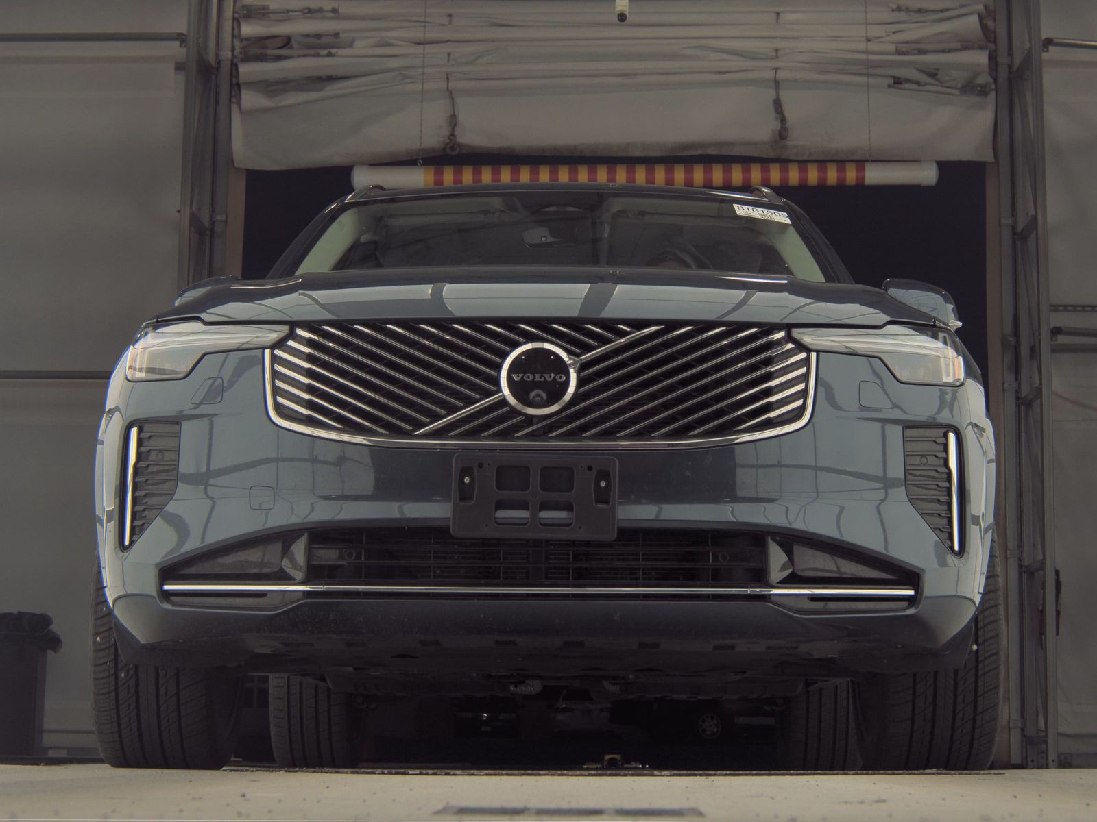 2025 Volvo XC90 B6 Plus AWD