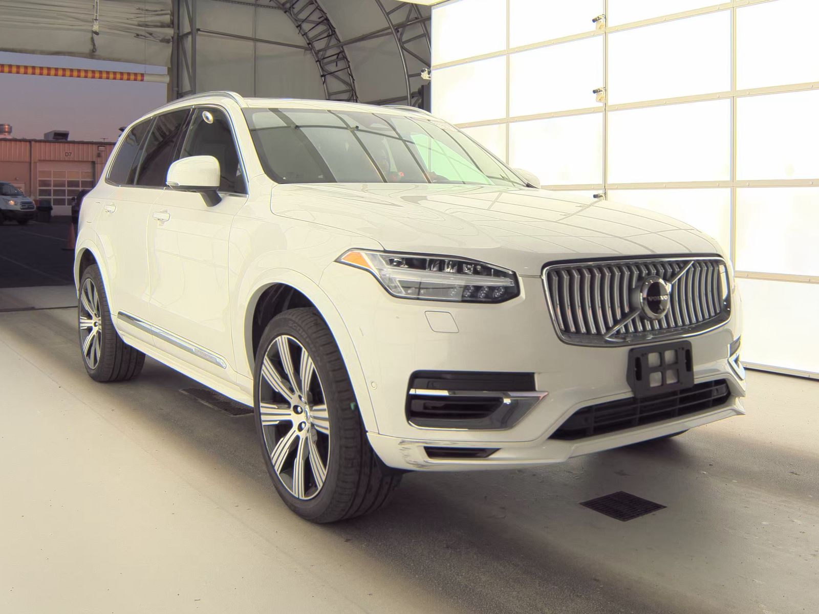 2024 Volvo XC90 Recharge T8 Plus AWD