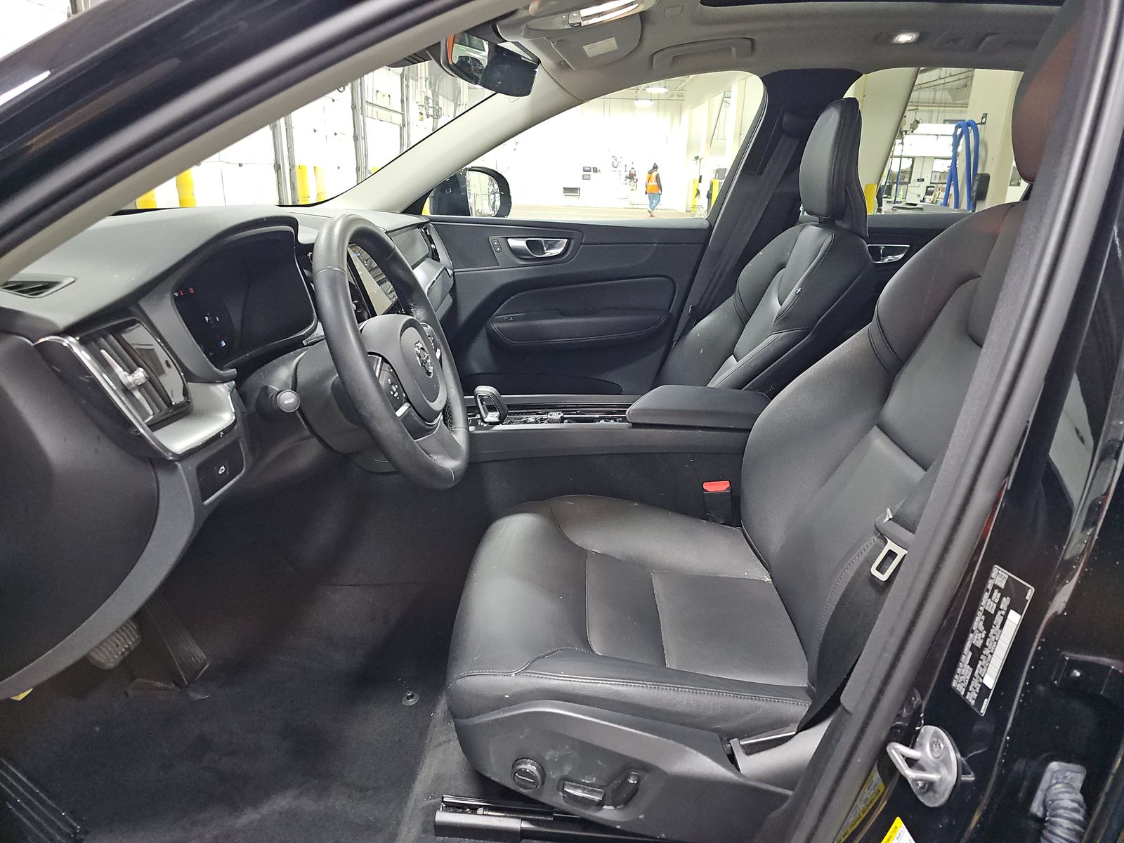 2024 Volvo XC60 B5 Core AWD