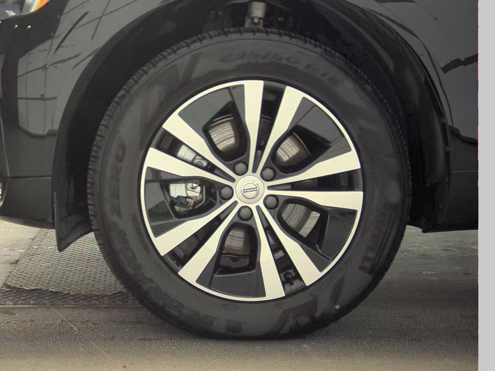 2024 Volvo XC60 B5 Core AWD