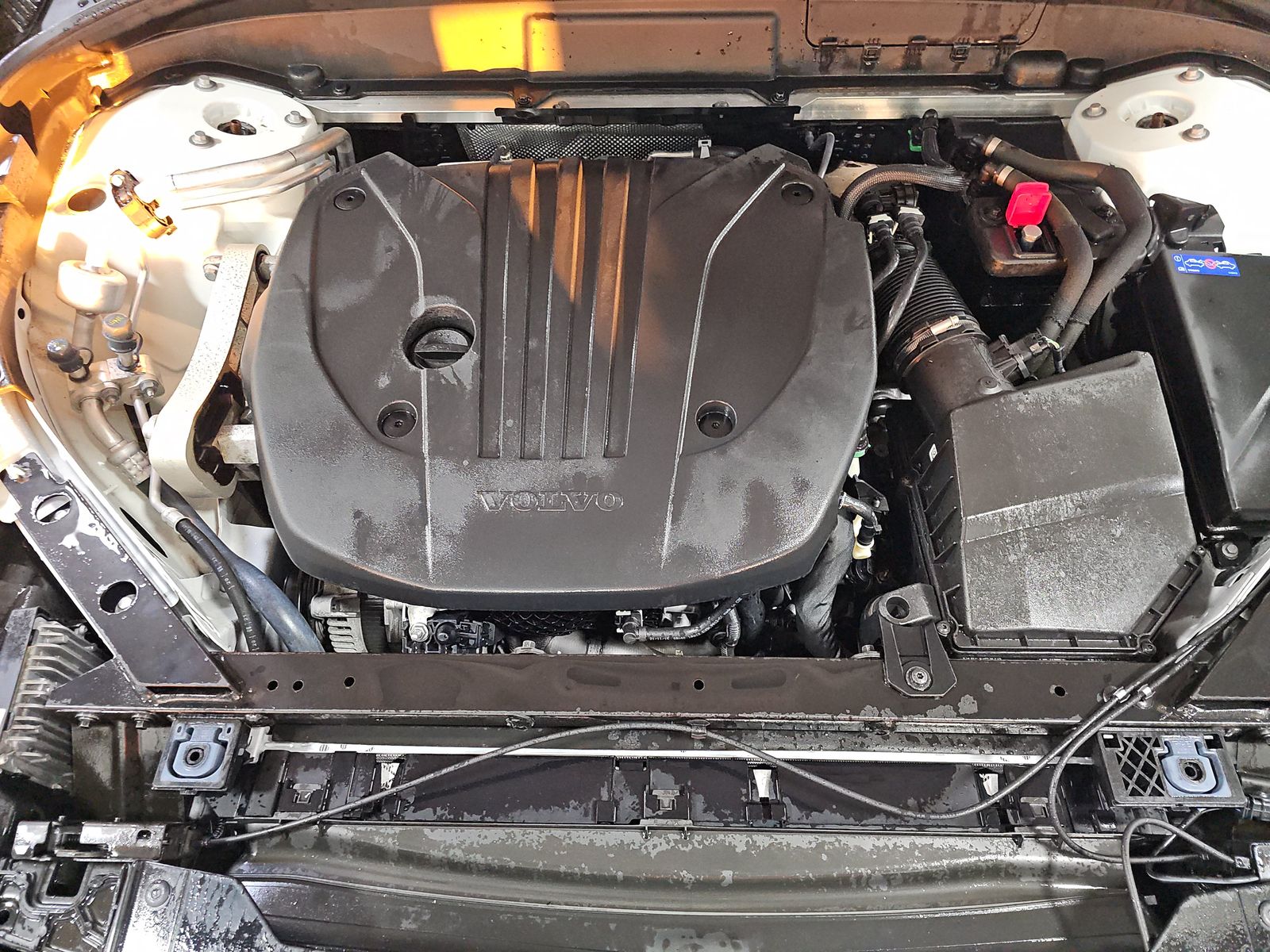 2022 Volvo XC60 B5 Momentum AWD