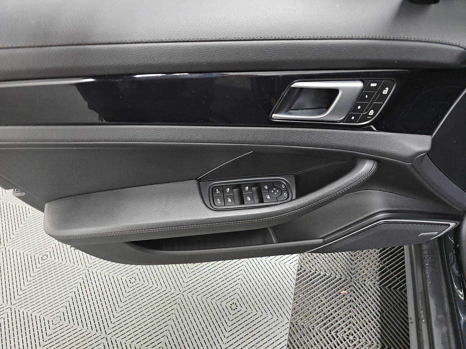 2022 Porsche Panamera 4 AWD