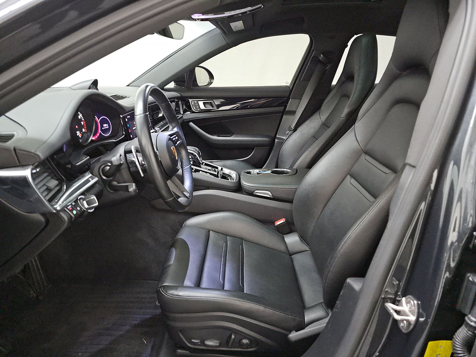 2022 Porsche Panamera 4 AWD