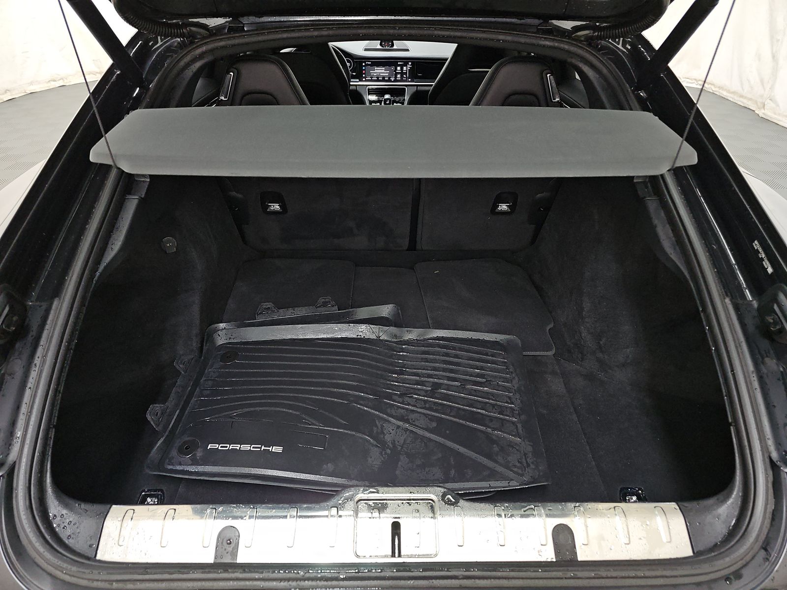 2022 Porsche Panamera 4 AWD