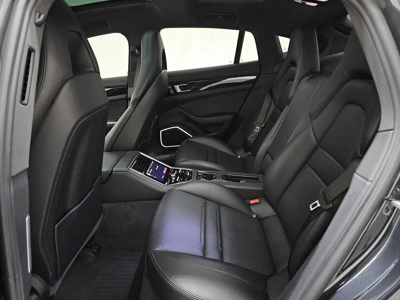 2022 Porsche Panamera 4 AWD