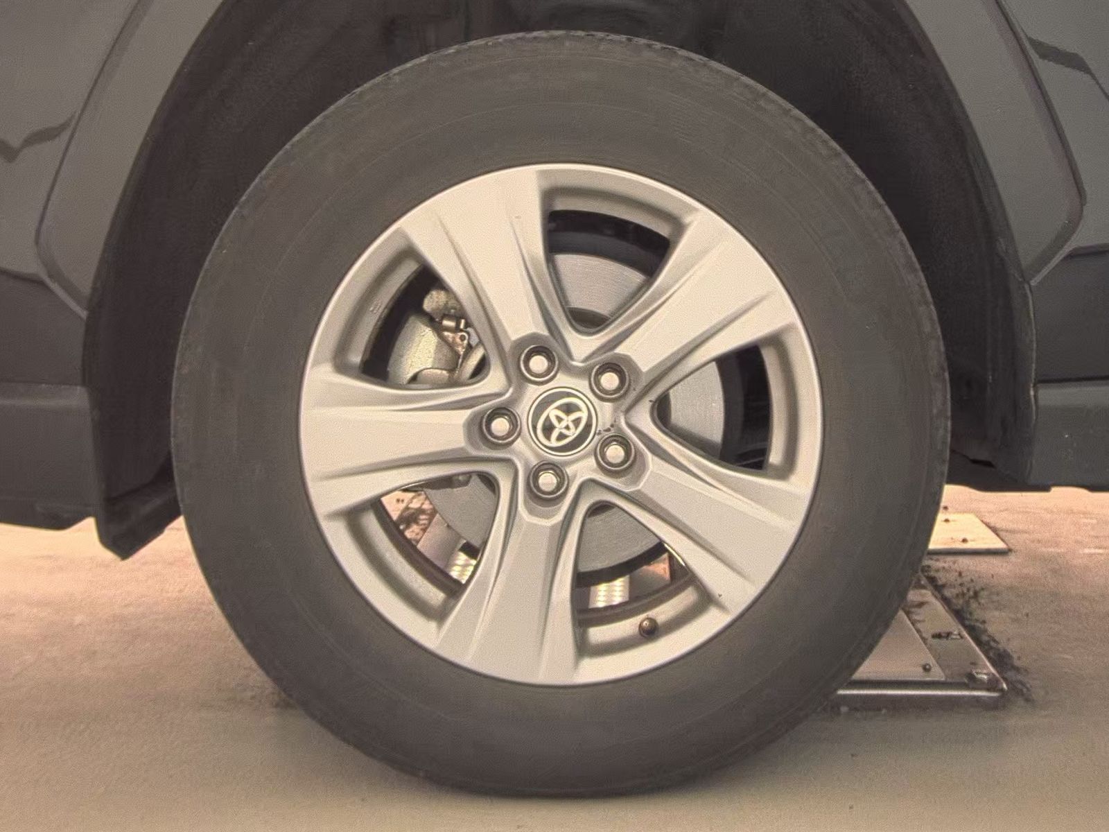 2024 Toyota RAV4 XLE AWD