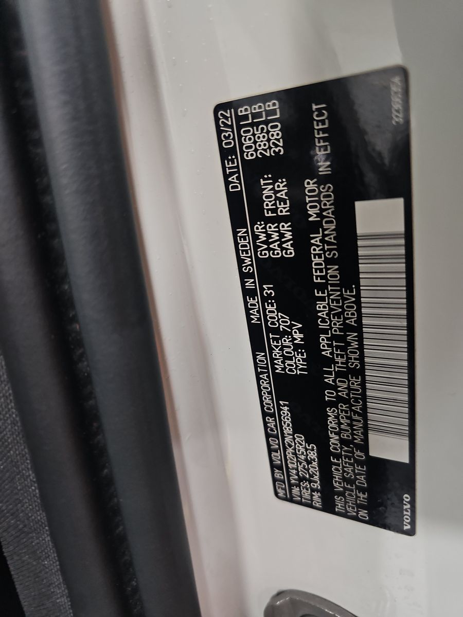 2022 Volvo XC90 T5 Momentum AWD