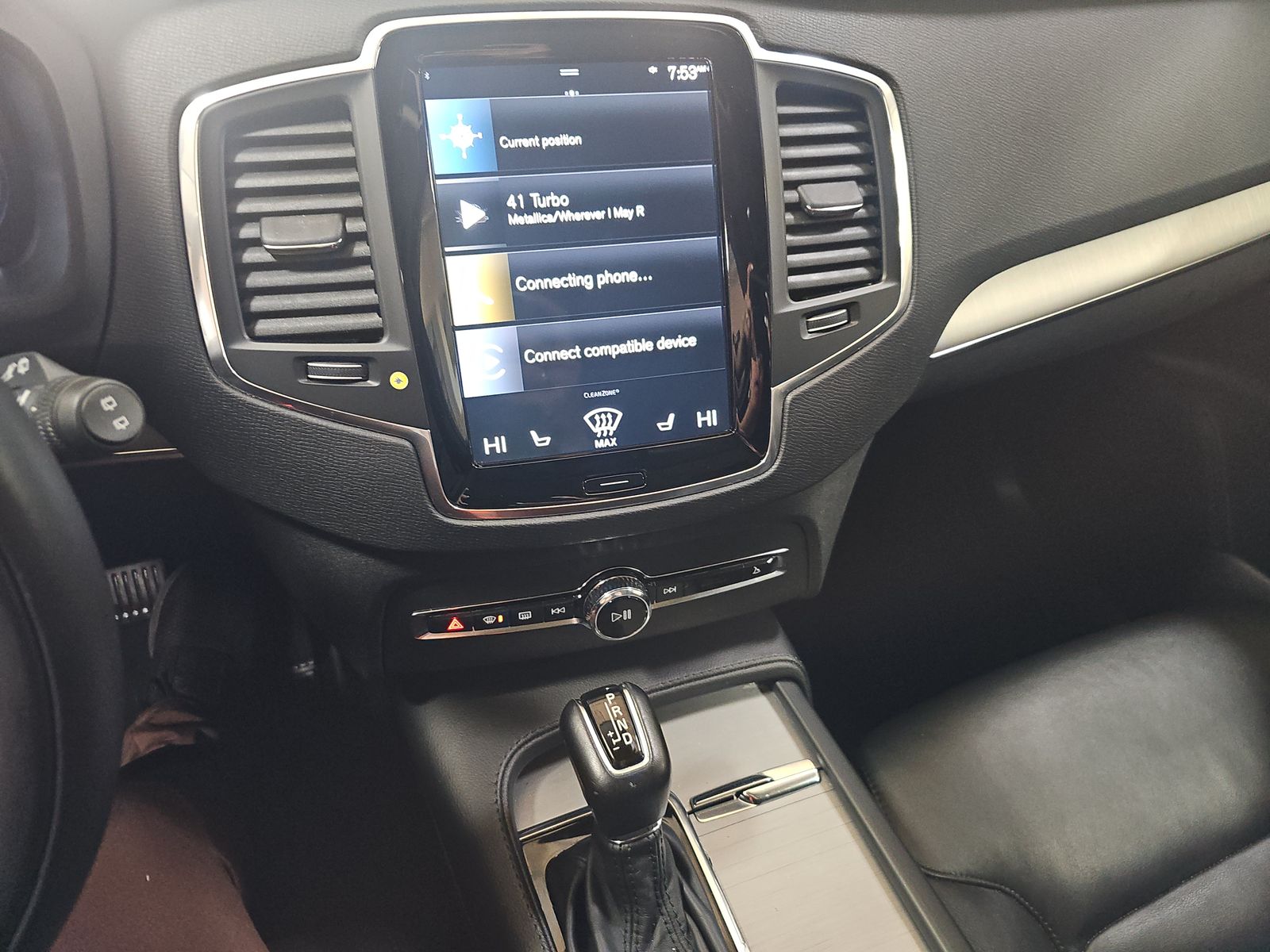 2022 Volvo XC90 T5 Momentum AWD