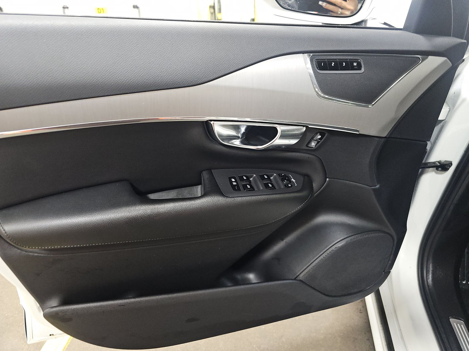 2022 Volvo XC90 T5 Momentum AWD