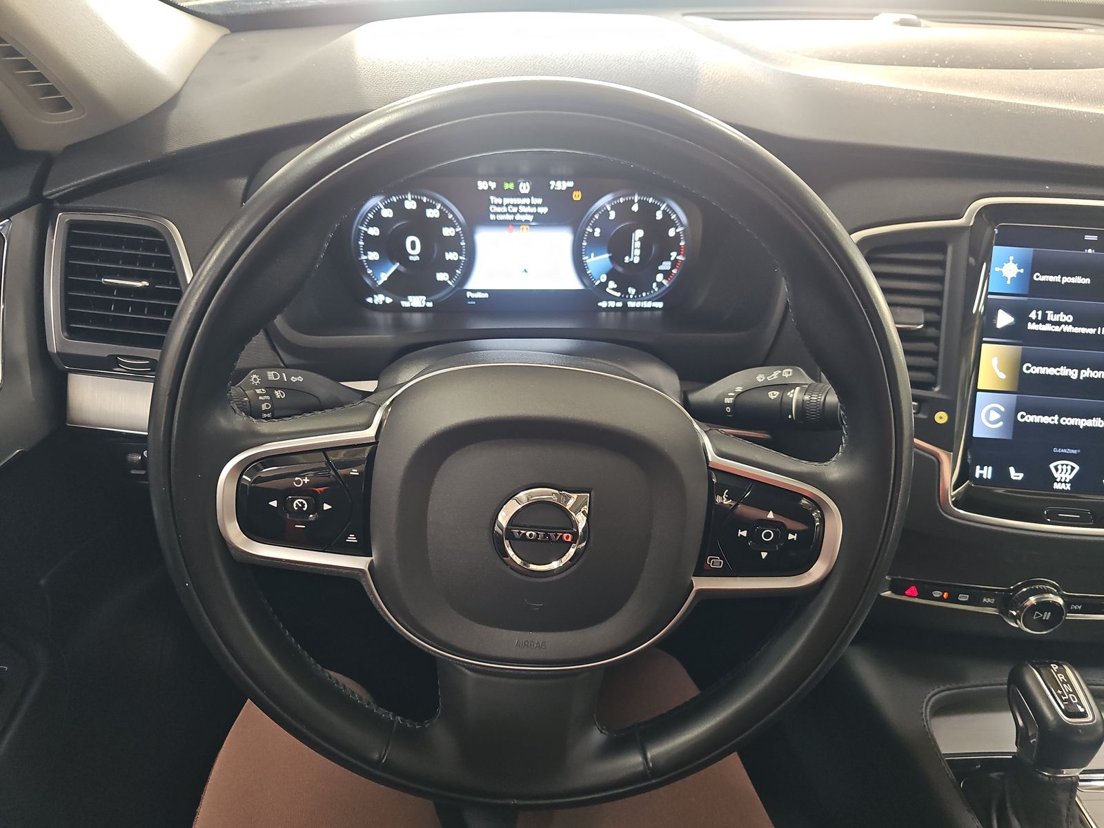2022 Volvo XC90 T5 Momentum AWD