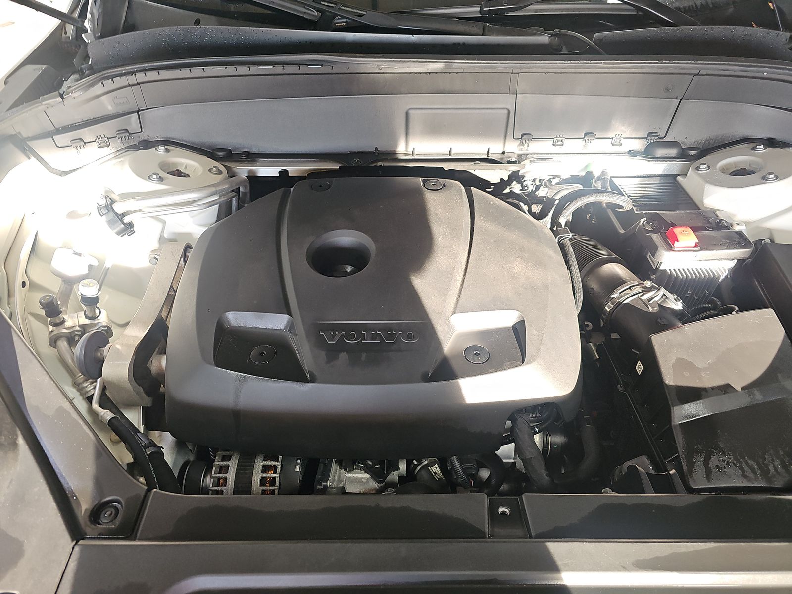 2022 Volvo XC90 T5 Momentum AWD