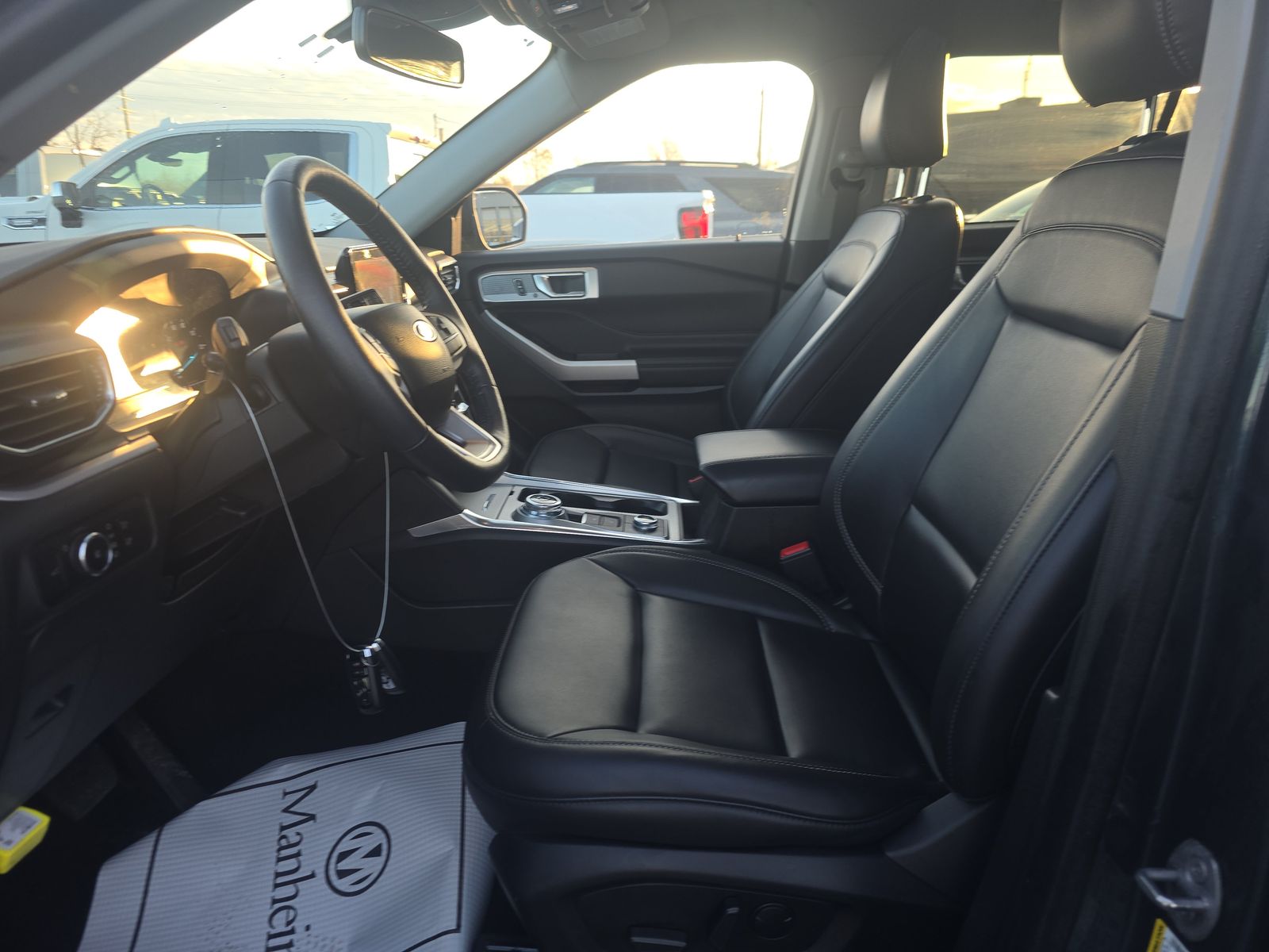 2024 Ford Explorer XLT AWD