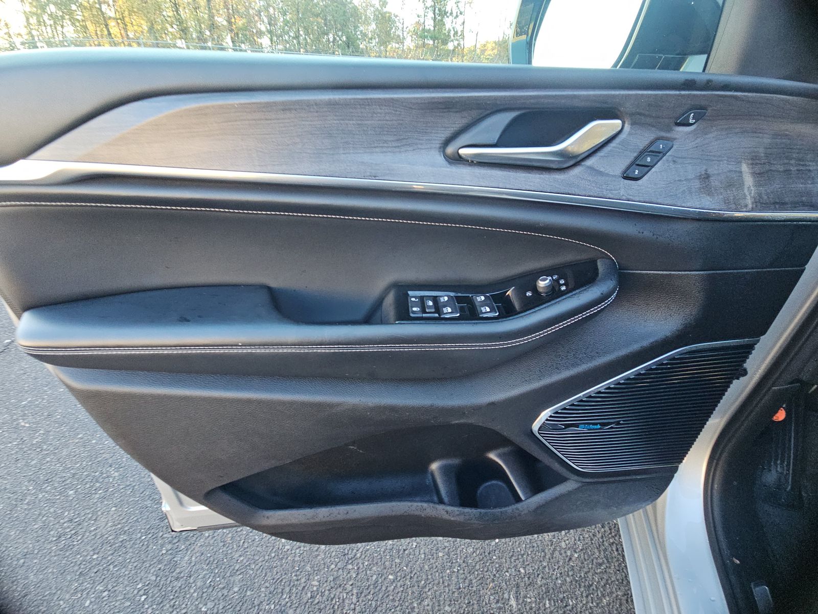 2022 Jeep Grand Cherokee Overland AWD