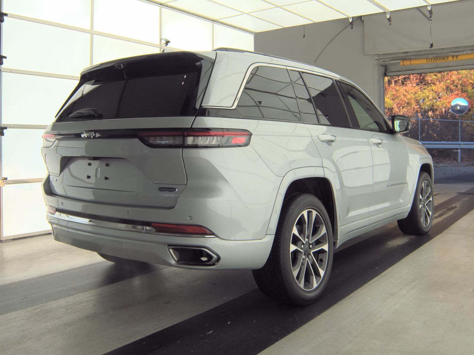 2022 Jeep Grand Cherokee Overland AWD