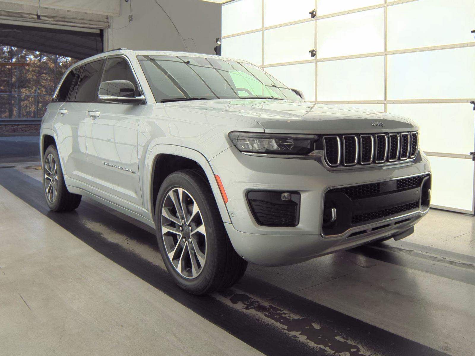 2022 Jeep Grand Cherokee Overland AWD