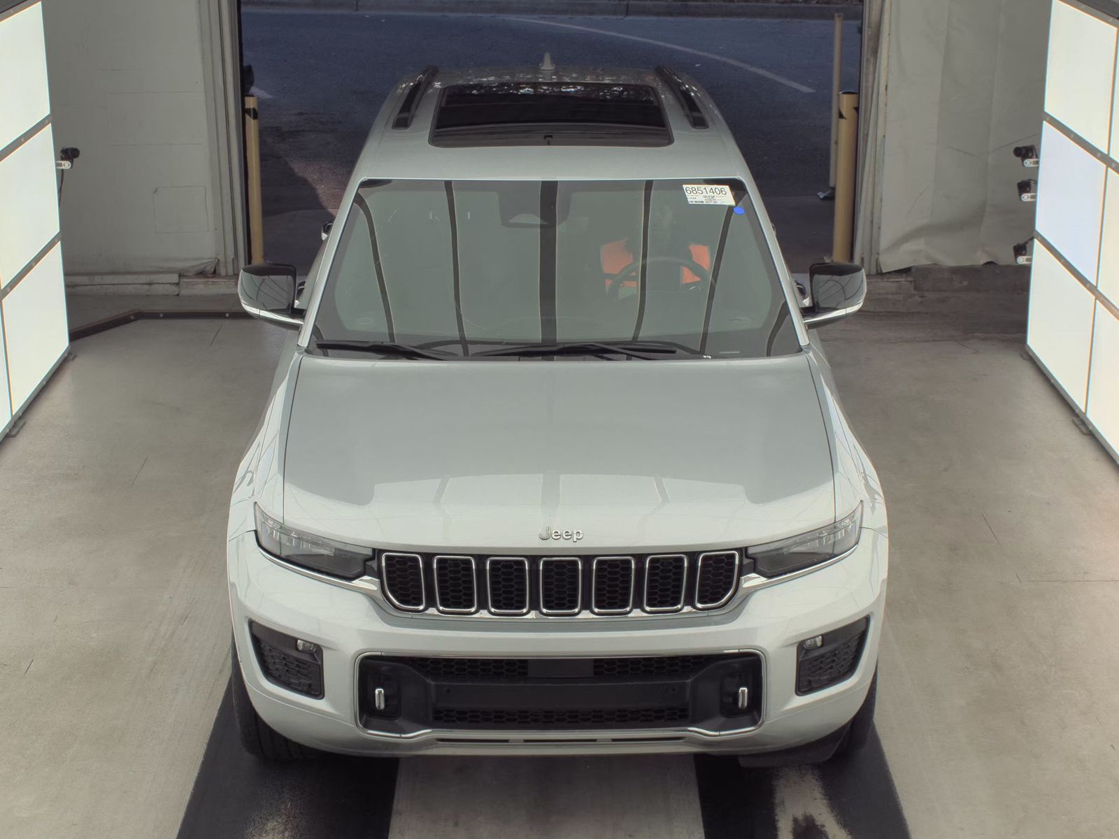 2022 Jeep Grand Cherokee Overland AWD