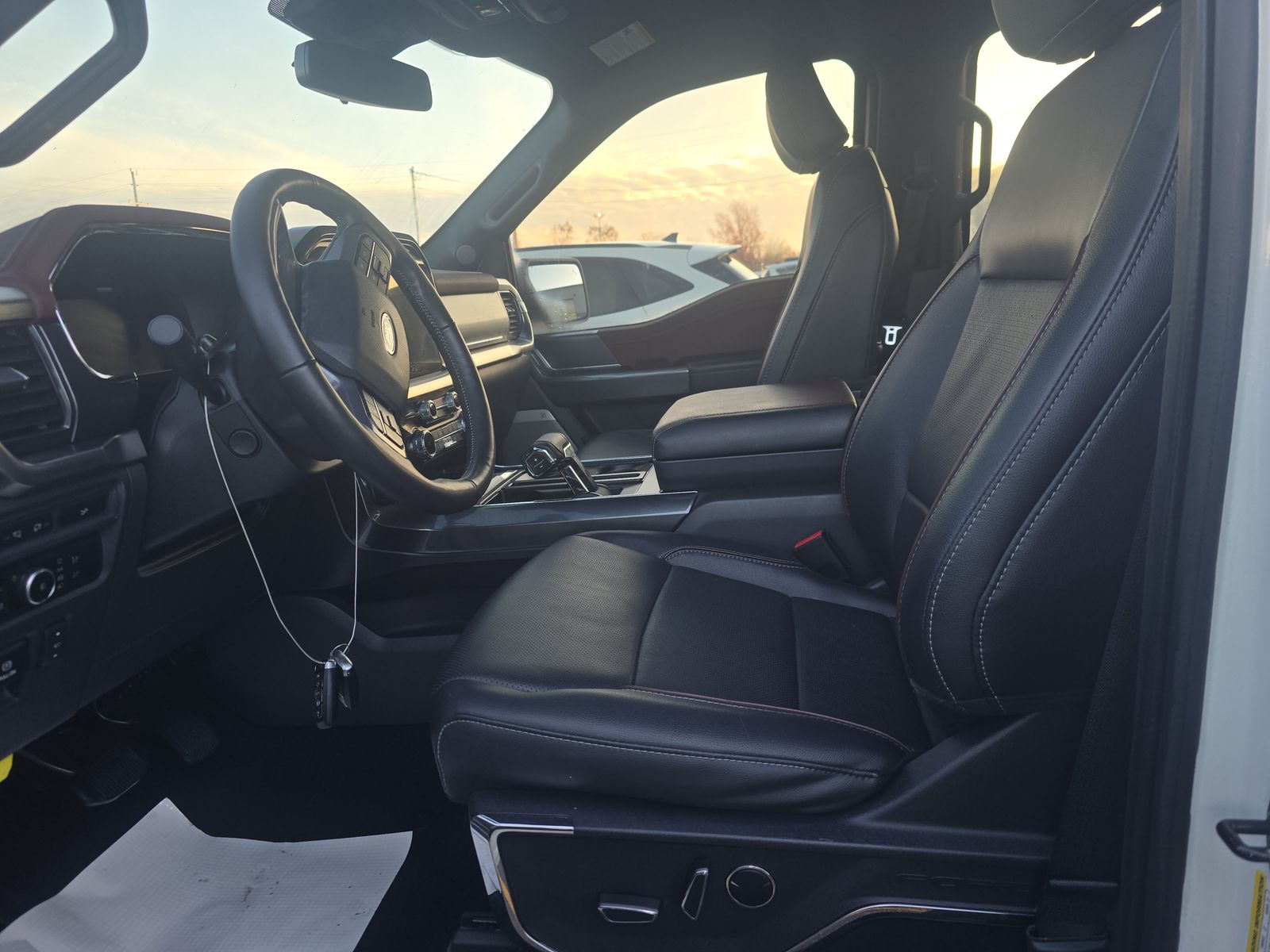 2023 Ford F-150 Hybrid Lariat AWD