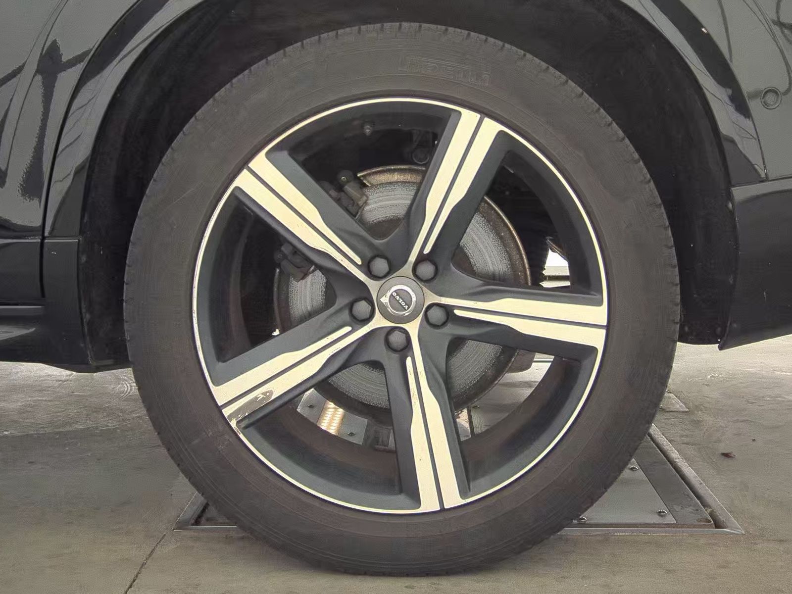 2019 Volvo XC90 T6 R-Design AWD