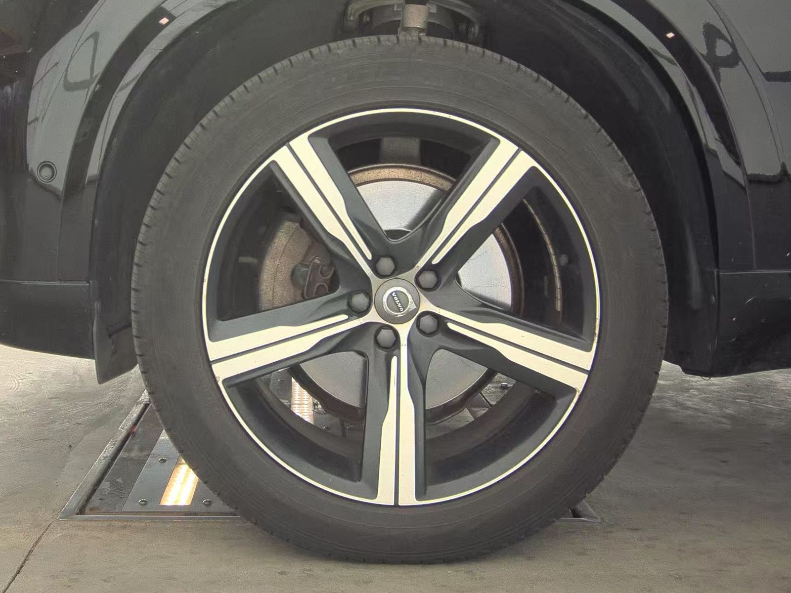 2019 Volvo XC90 T6 R-Design AWD