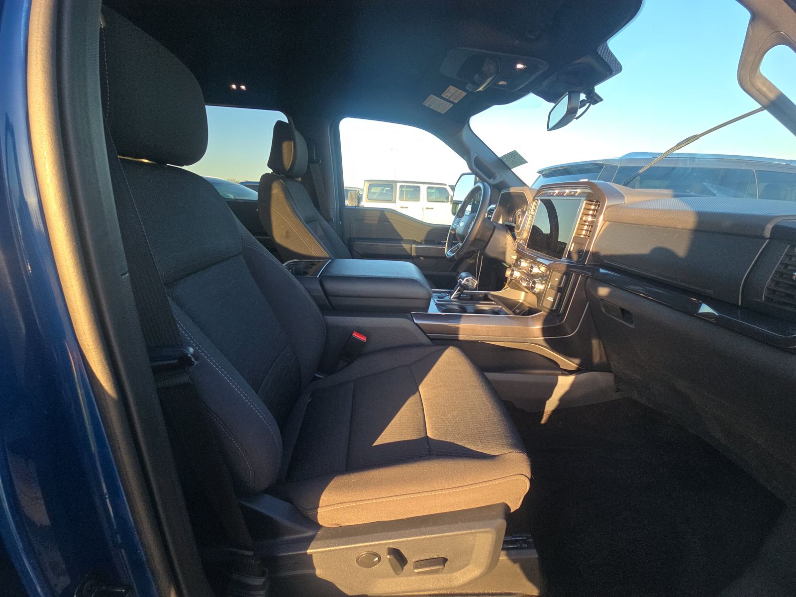 2023 Ford F-150 XLT AWD