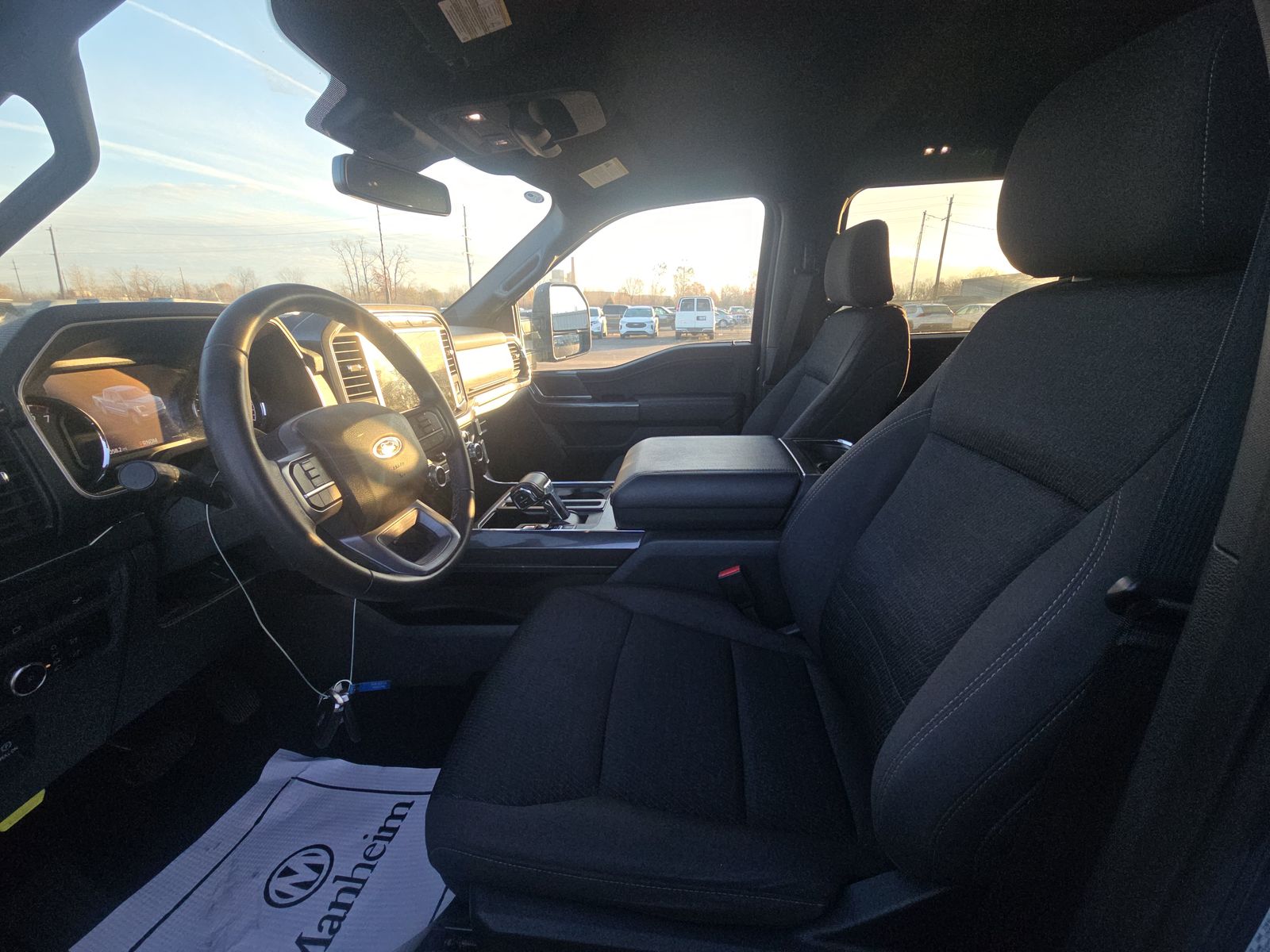 2023 Ford F-150 XLT AWD