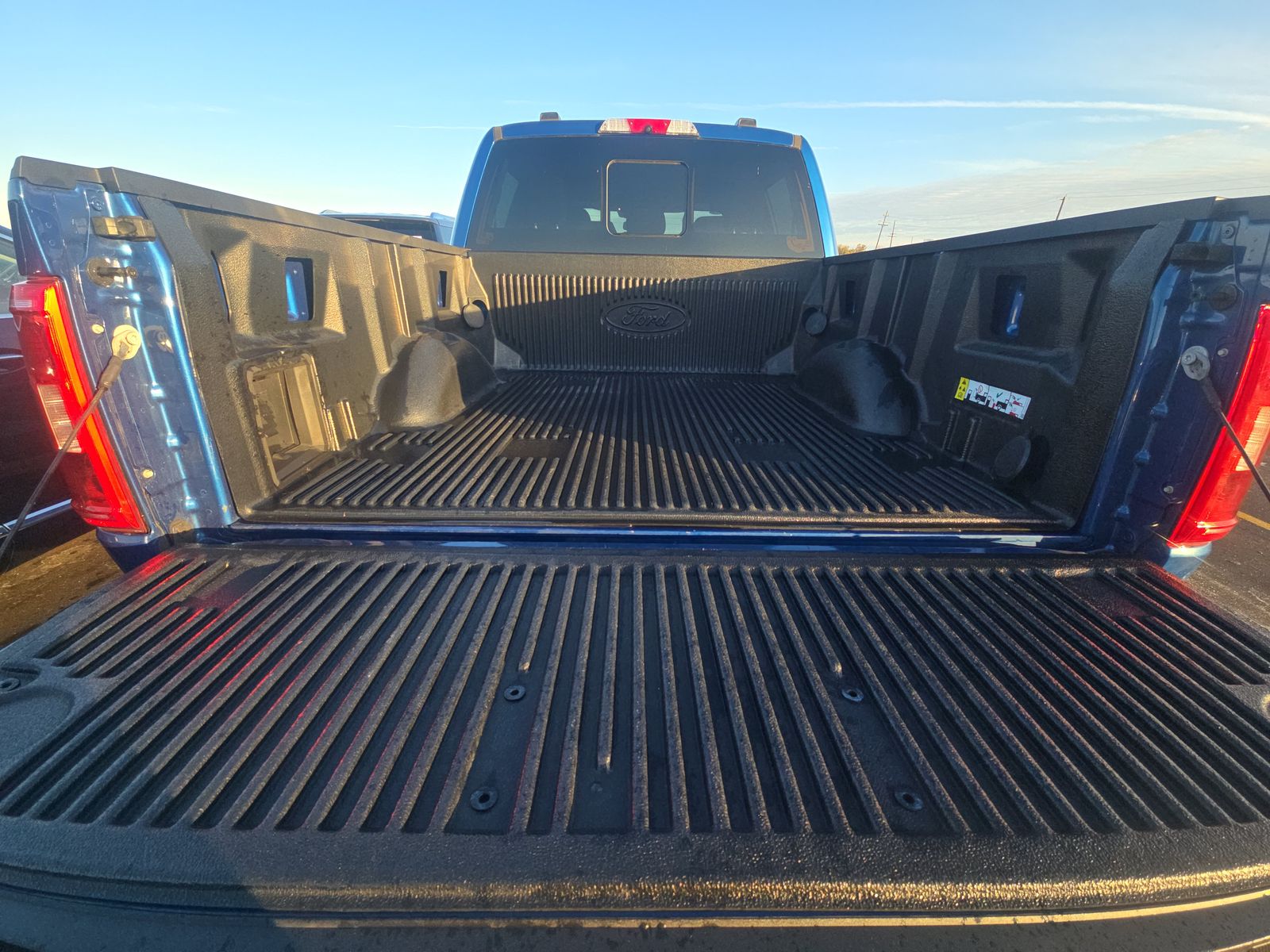 2023 Ford F-150 XLT AWD