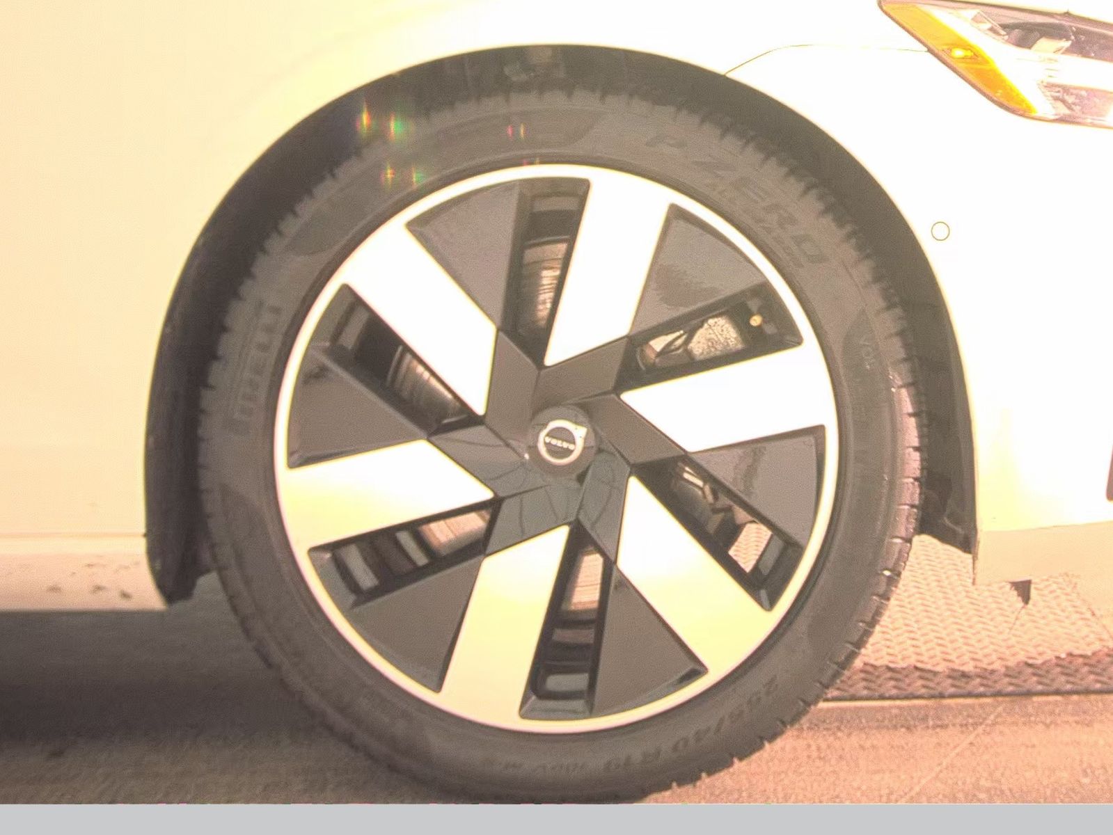 2024 Volvo S60 Recharge T8 Ultimate AWD