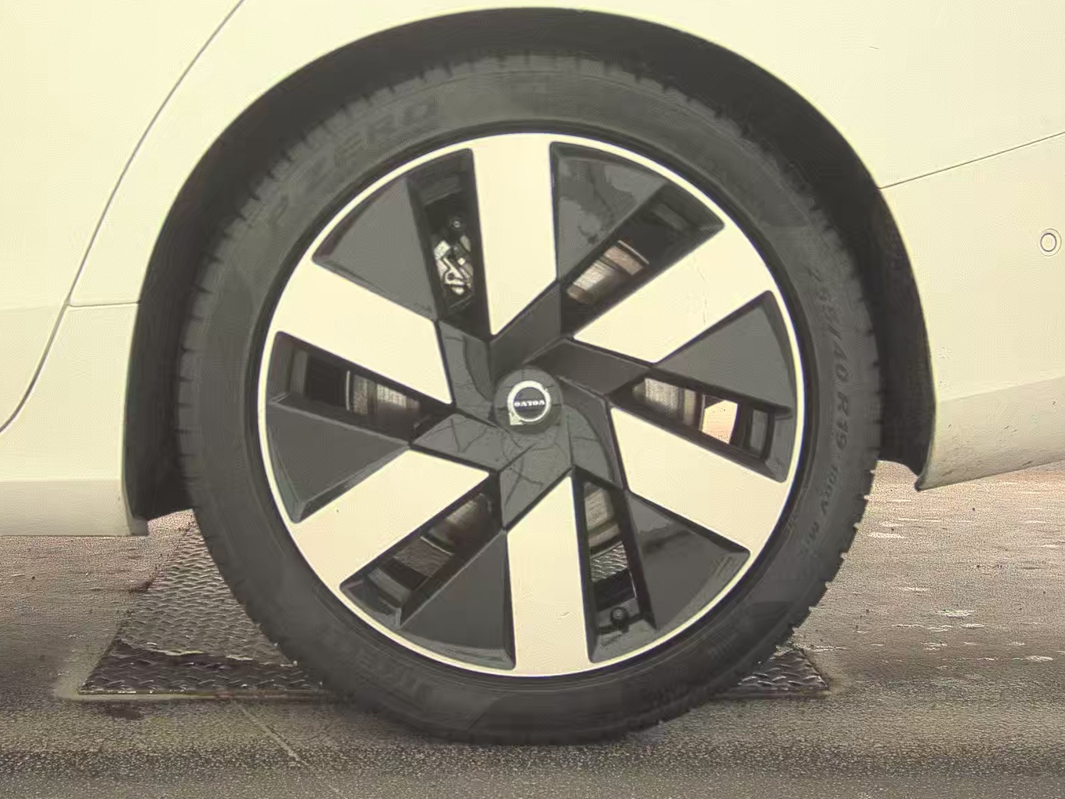 2024 Volvo S60 Recharge T8 Ultimate AWD